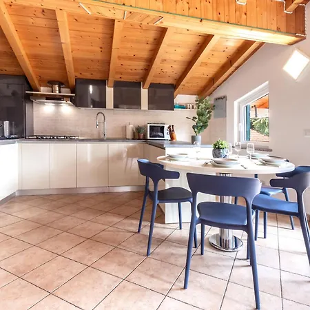 I Tre Sguardi Apartment *